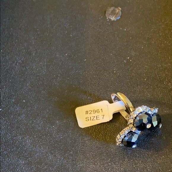 Ring - Picture 3 of 3